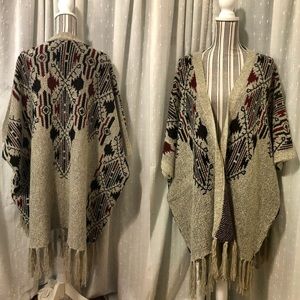 One size fits all shawl with arm holes